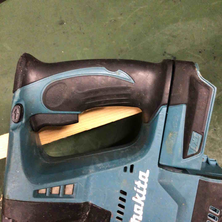 ☆マキタ(makita) コードレスハンマドリル HR244DZ【戸田店】