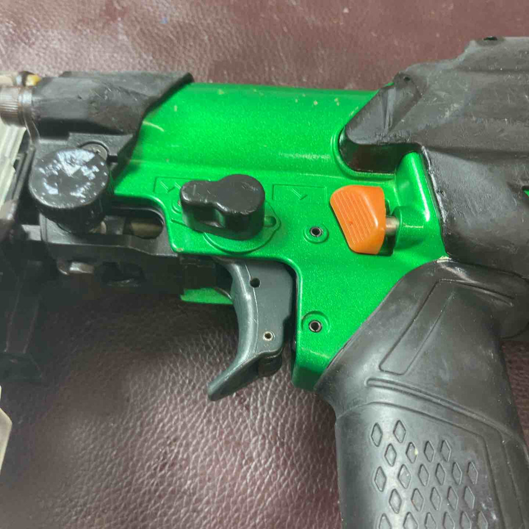 【中古品】 ハイコーキ(HIKOKI ※旧:日立工機) 高圧エアネジ打ち機 WF4H3(L) 41mm 【東大和店】