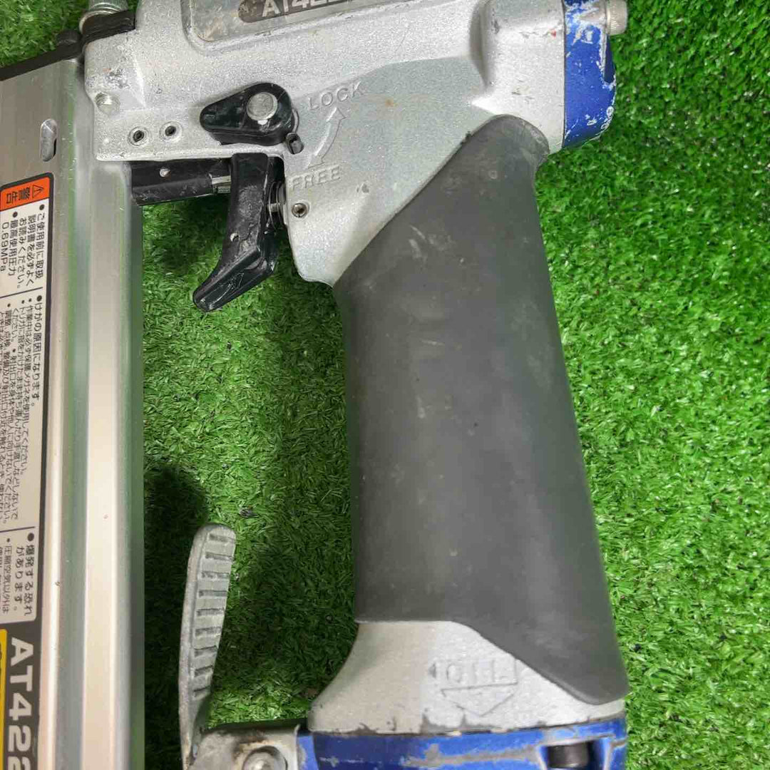 【中古品】 マキタ(makita) 常圧軽天タッカ AT422CA 【藤沢店】