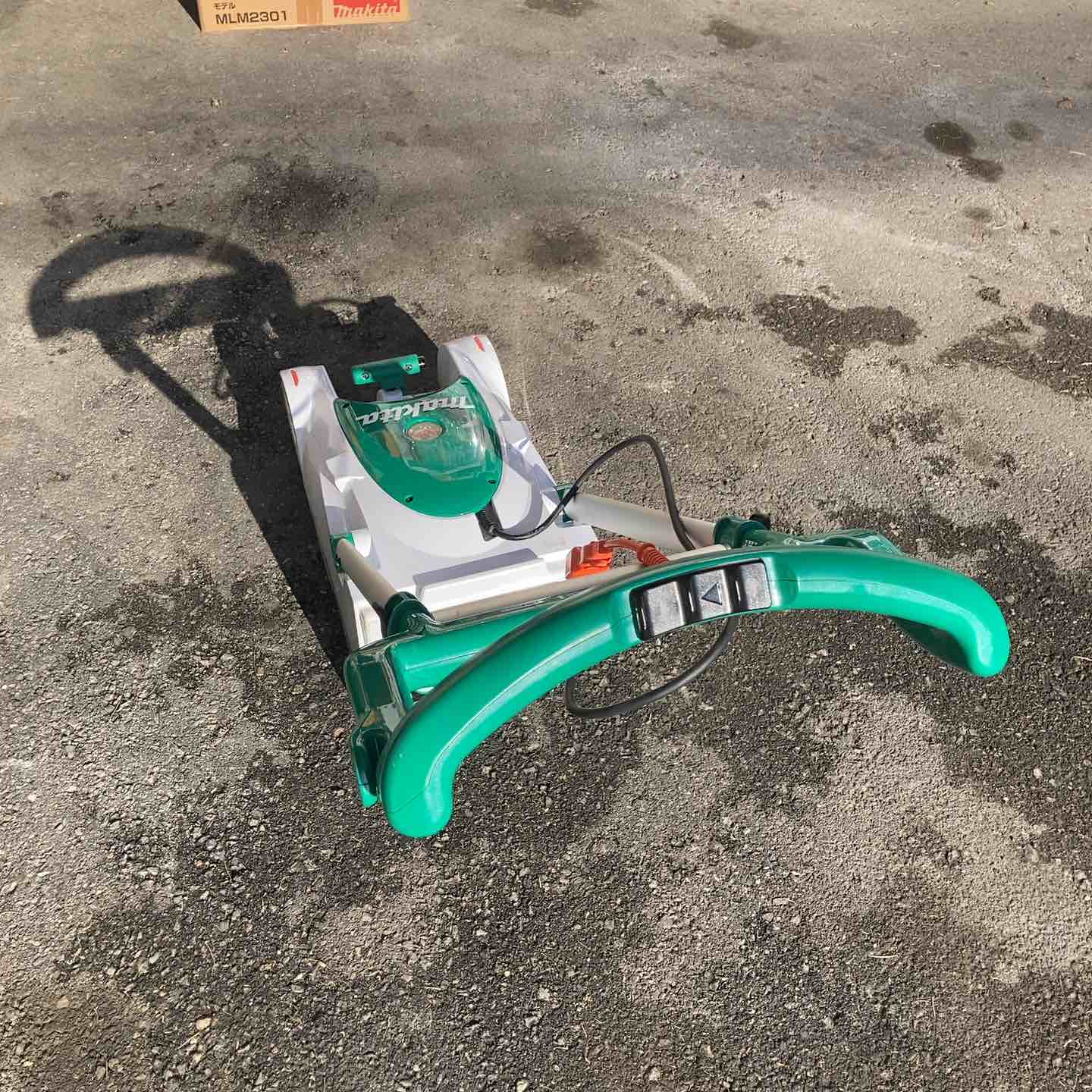 マキタ(makita) 芝刈機 MLM2301【桶川店】 – アクトツールオンライン