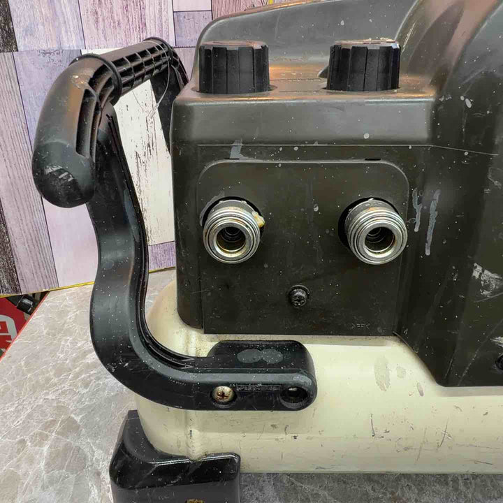 ◇マキタ(makita) 常圧専用エアコンプレッサー AC2211 50Hz【八潮店】