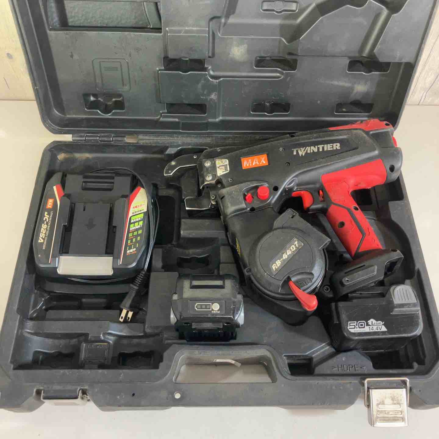 マックス  RB-440T-B2C/1450A  バッテリ 2個 【ほぼ未使用】 マックス RB-440T-B2C/1450A バッテリ 2個 【ほぼ未使用】 MAX