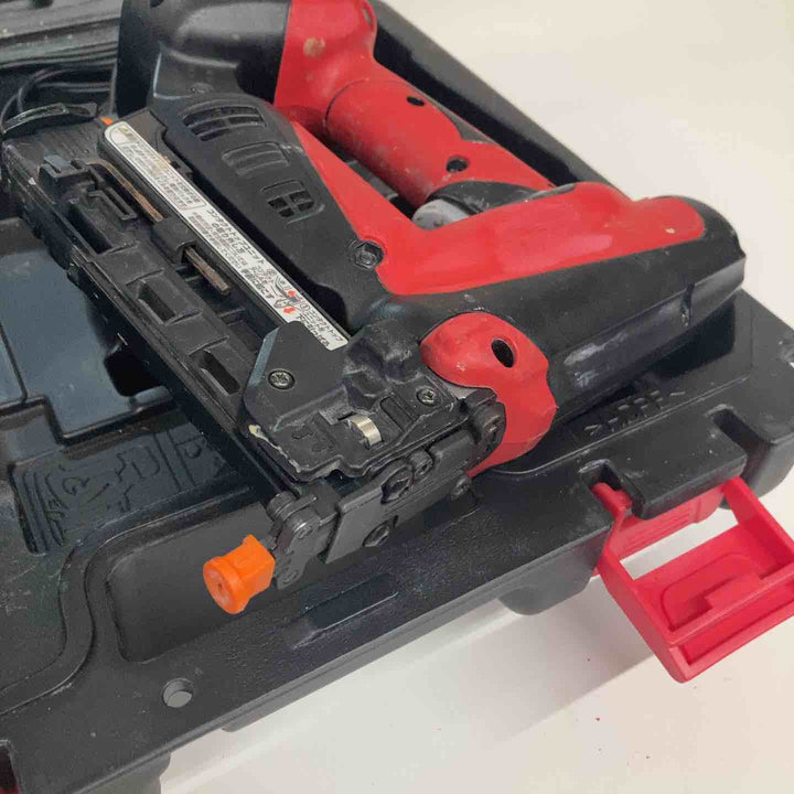 ◇マックス(MAX) コードレスピンネイラ TJ-35P2　充電器、10.8V3Ahバッテリー1つ付属【戸田店】