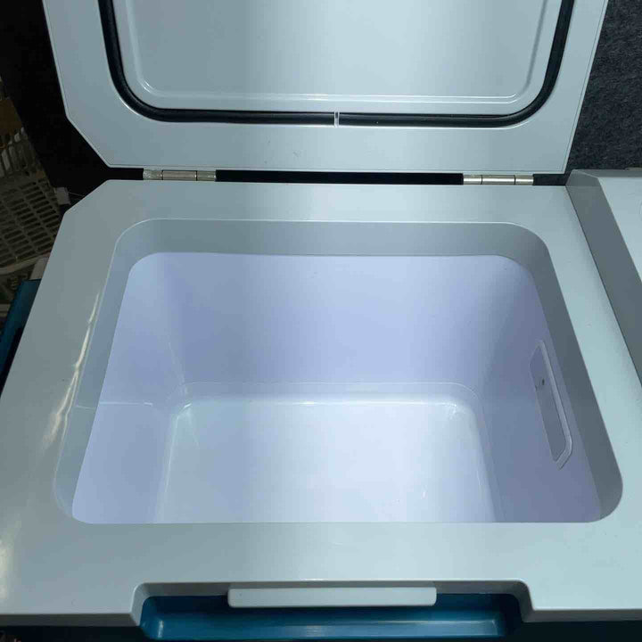 マキタ(makita) コードレス冷温庫 CW180DZ ACアダプタ付き【桶川店】