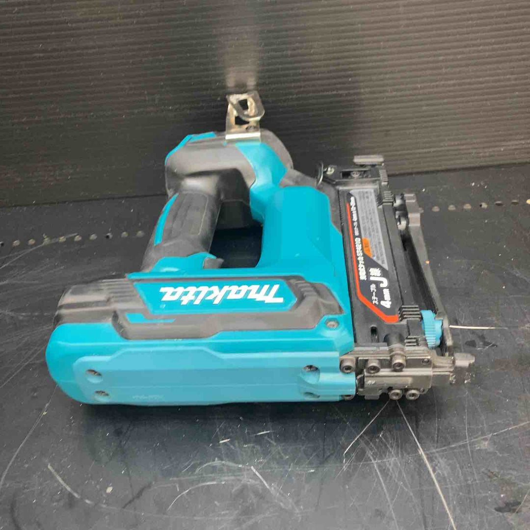★マキタ(makita) コードレスタッカー ST421DZK【川越店】
