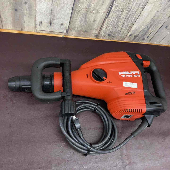 【中古品】 ヒルティ(HILTI) 電動ハンマ TE700-AVR ブルポイント・チゼル・ドリルビット付属 【東大和店】