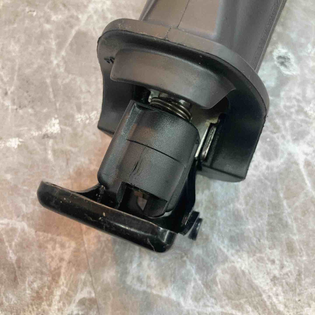 ★マキタ(makita) コードレスレシプロソー JR187DZ【八潮店】