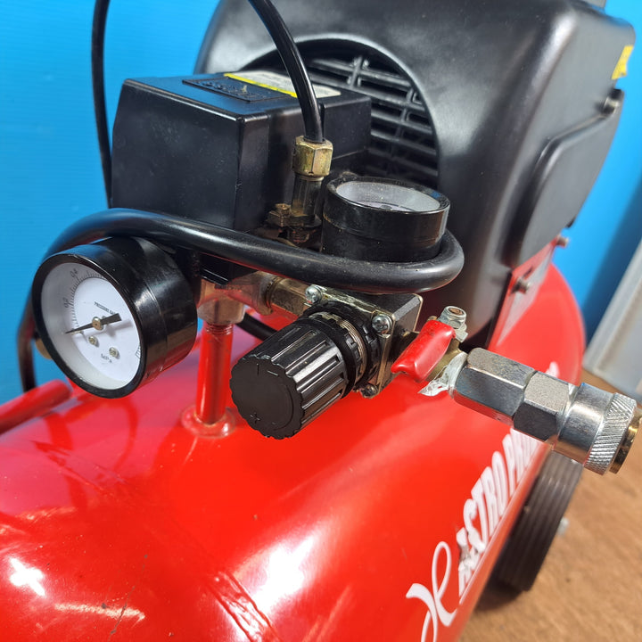 ◆かなり美品!!◆ アストロ プロダクツ (ASTRO) 常圧/一般圧  100V 39L オイル式 キャスター付き エアコンプレッサ AP040777【岩槻店】