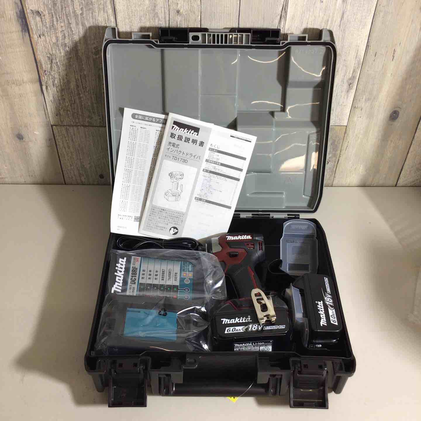 ☆マキタ(makita) コードレスインパクトドライバー TD173DGXAR【戸田店