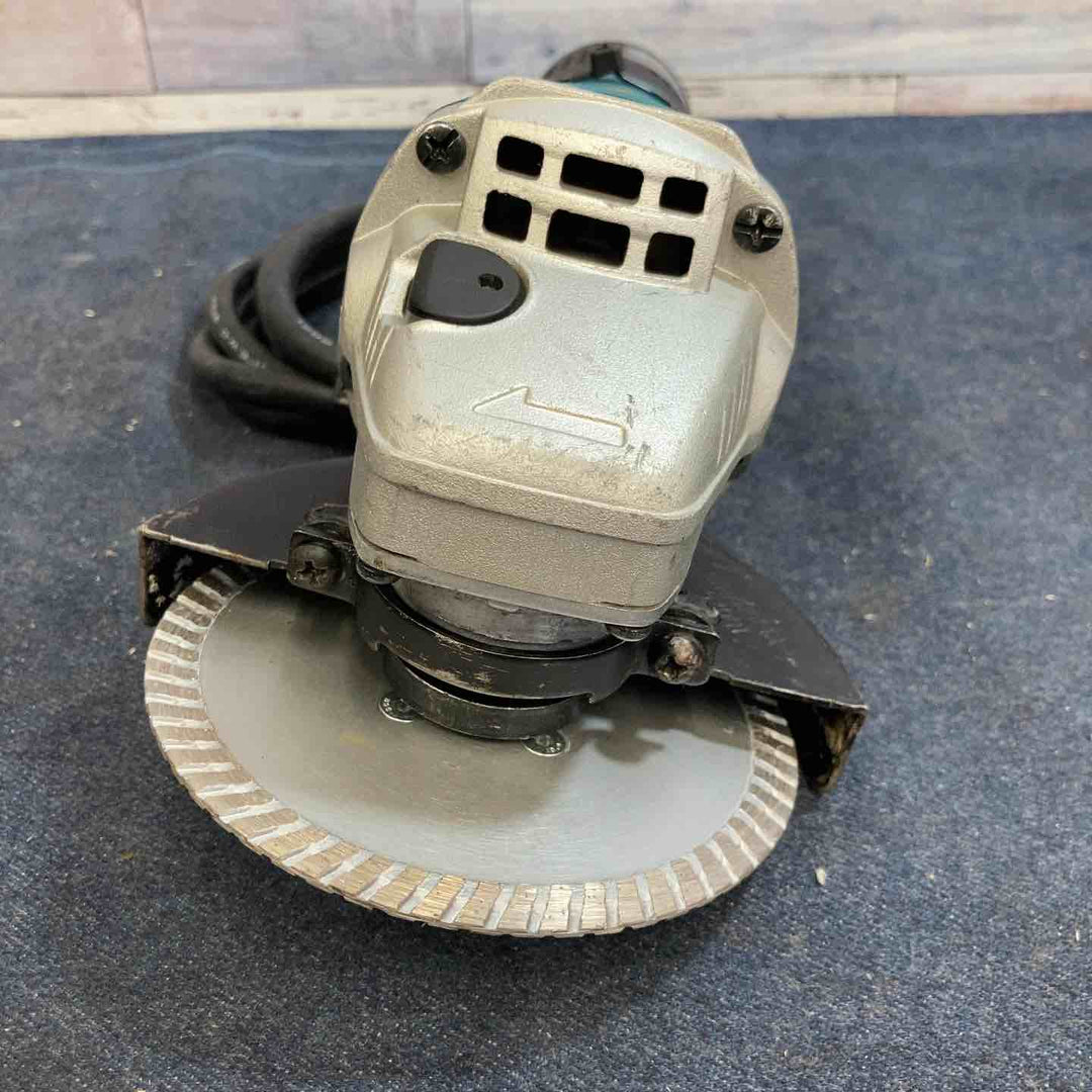 マキタ:100ミリディスクグラインダ 9533BL【八潮店】