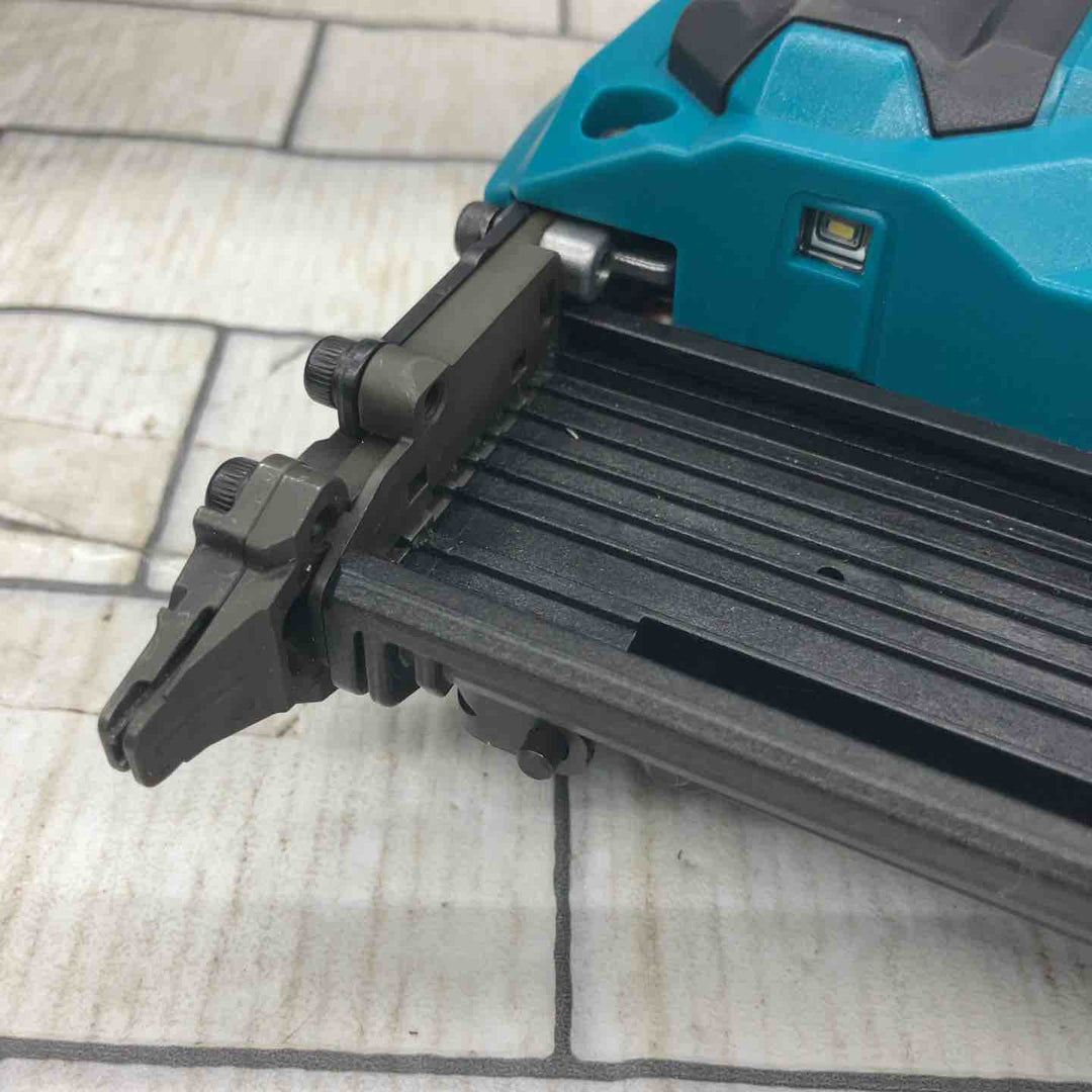 ★マキタ(makita) コードレスフィニッシュネイラ FN001GZK【所沢店】