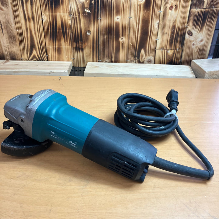◇マキタ(makita) ディスクグラインダ 高速型 100mm 9553B【越谷店】