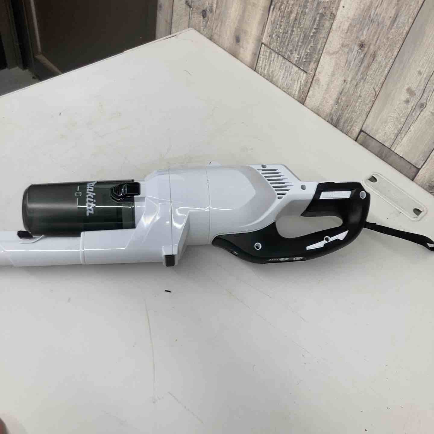 ☆マキタ(makita) コードレスクリーナー CL286FDZW 本体のみ 18V対応