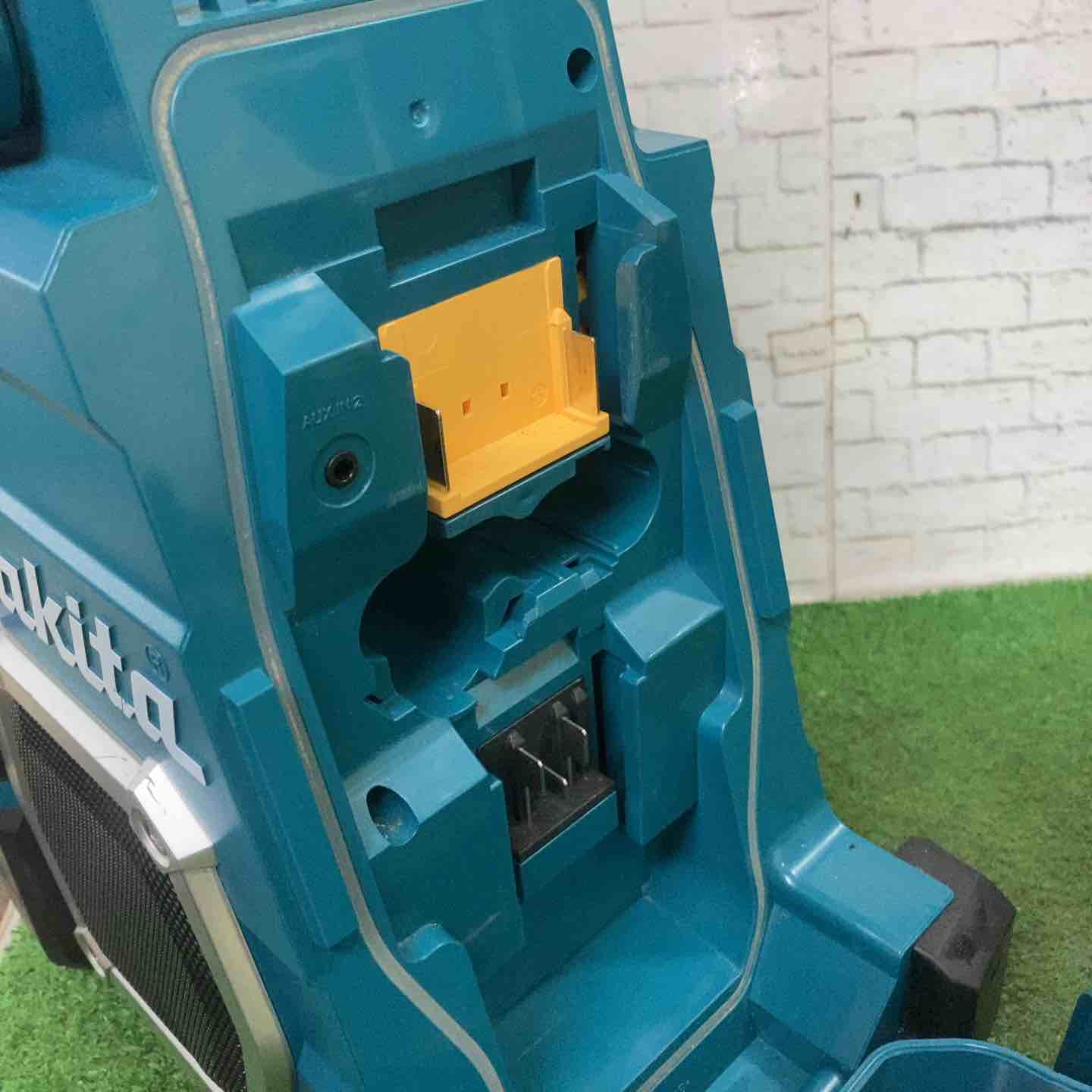 ☆マキタ(makita) コードレスラジオ MR108【町田店】 – アクトツール