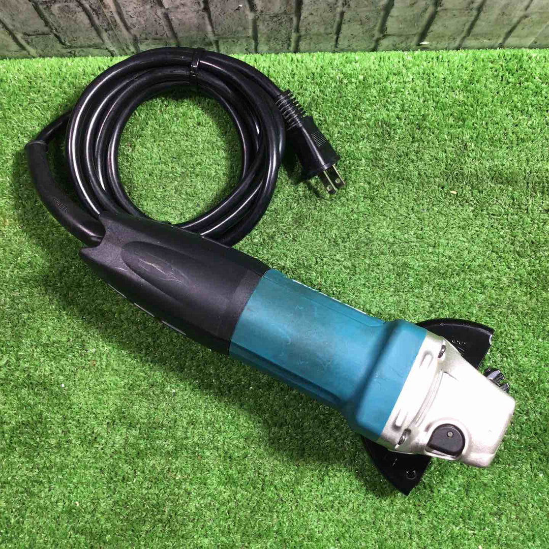 ☆マキタ(makita) 100mmディスクグラインダー GA4031【川口店】