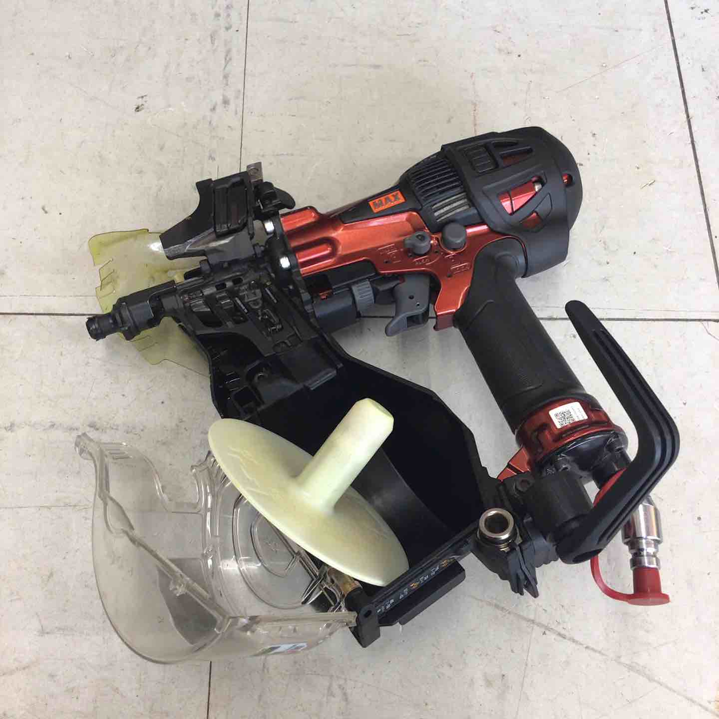 中古品】 マックス/MAX 高圧エア釘打ち機 HN-50N3(D)-R 【鴻巣店 中古品】 マックス/MAX 高圧エア釘打ち機 HN-50N3(D)-R 【鴻巣店