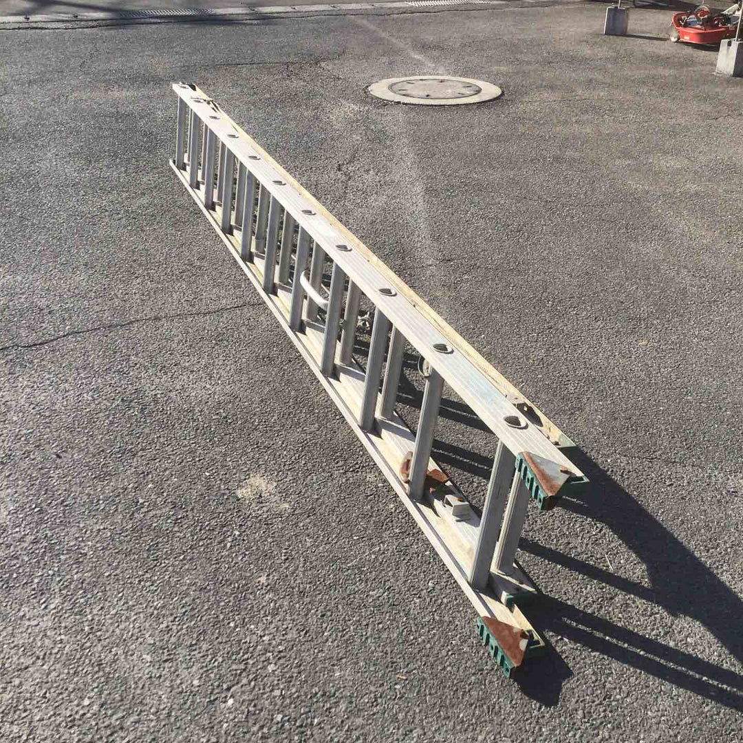 【現状品 / 店頭受取り限定】 メーカー・型式不明 2連はしご 【鴻巣店】