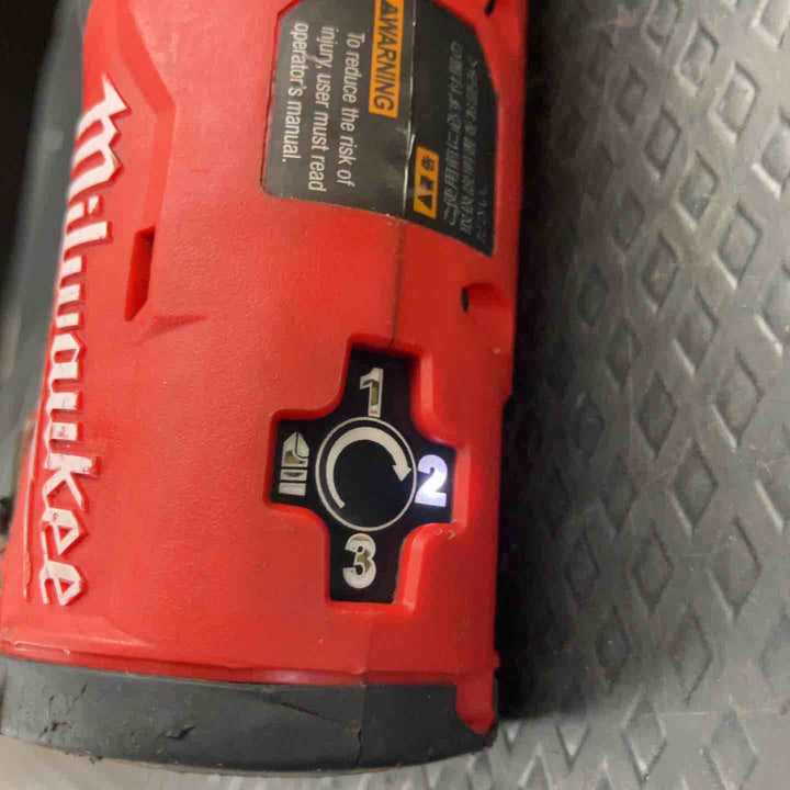 ◇ミルウォーキー(milwaukee)  M12 FUEL サイレントインパクトドライバー M12 FQID-0 JP 12V3.0Ahバッテリー付き【鴻巣店】