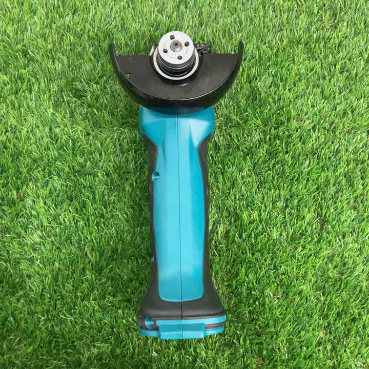 ☆マキタ(makita)14.4V3.0Ah 100mmコードレスディスクグラインダー GA400DZ 本体のみ【戸田店】