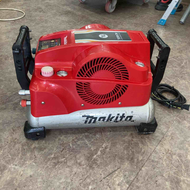 ★マキタ(makita) エアコンプレッサー AC460XLR【所沢店】