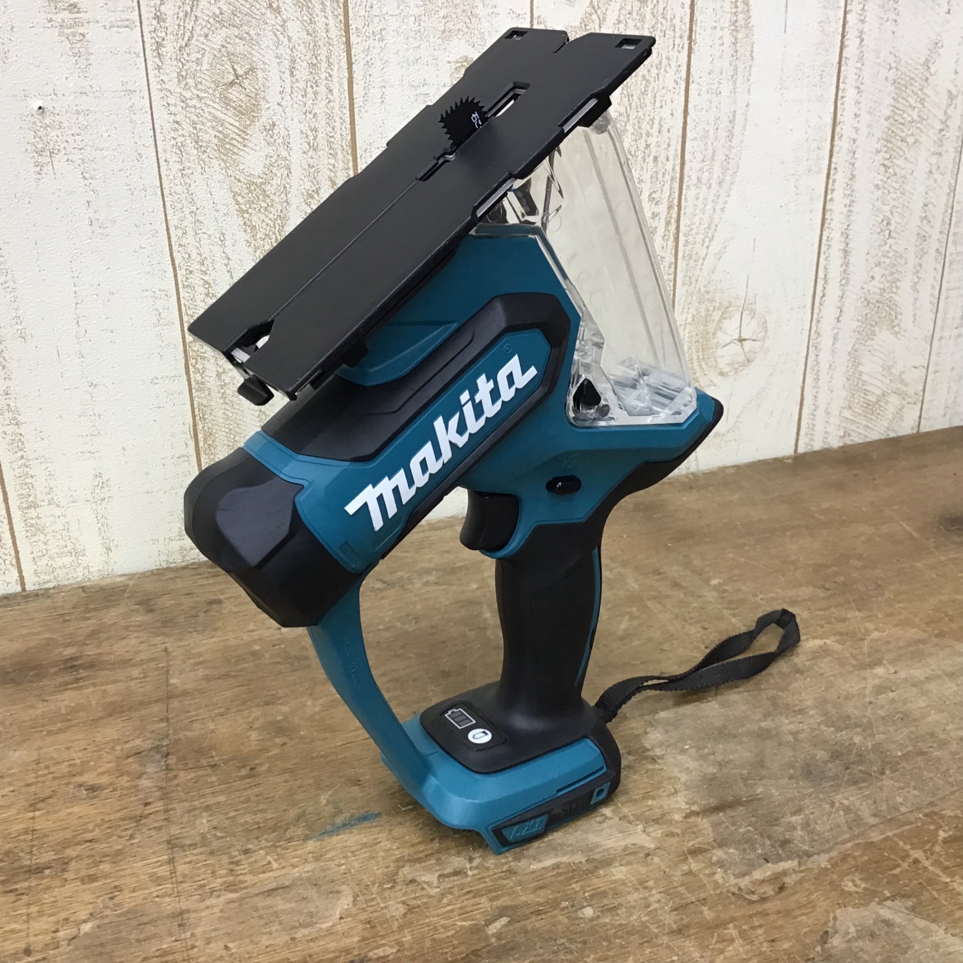 マキタ SD180DZ 充電式ボードカッタ 18V (本体のみ)【リライズ市川行徳店】【店頭取引限定】【中古】 ITEPF8OWTIKJ マキタ（makita） 充電式ボードカッタ SD180DZ 18V 本体のみ ※バッテリ