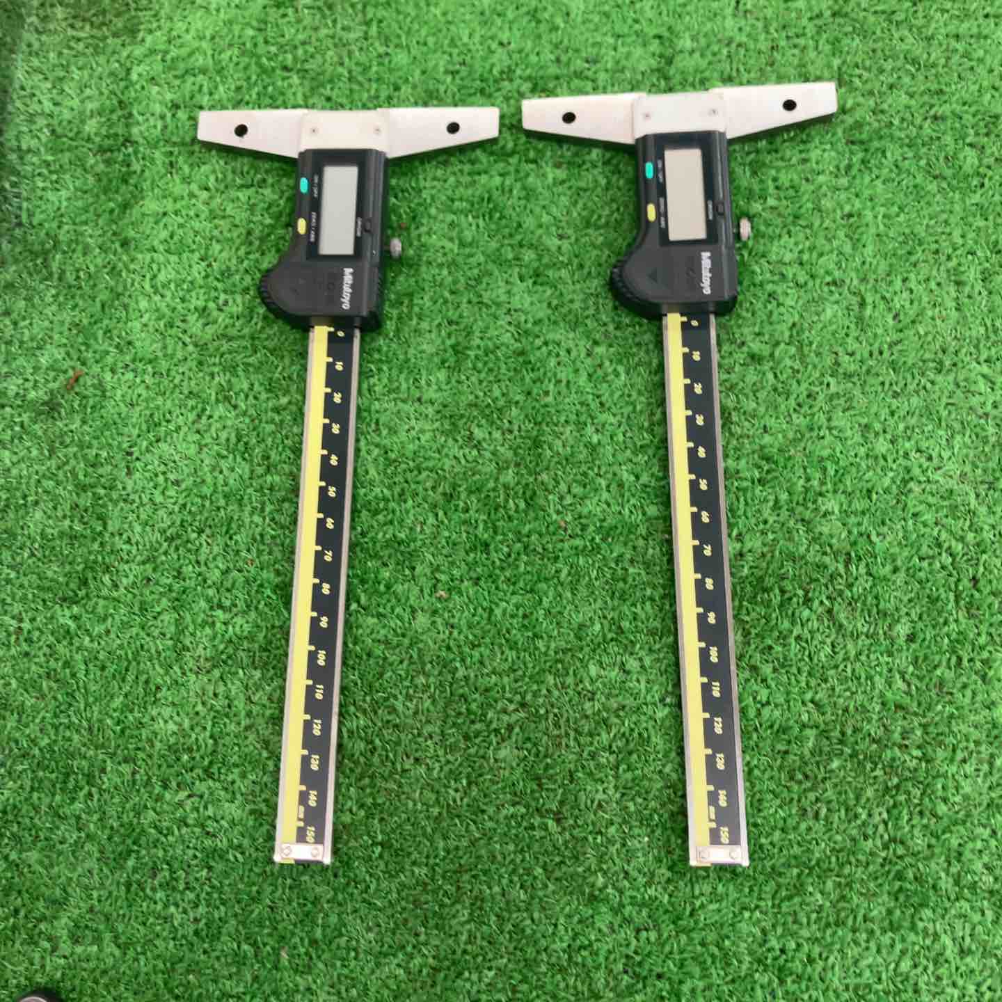ミツトヨ(Mitutoyo) デジマチック デプスゲージVDS-15DCX 【リライズ野田愛宕店】【店頭取引限定】【中古品】1点限り早い者勝ち！ Mitutoyo(ミツトヨ) ABSデジマチックデプスゲージ VDS-15DCX 2個セット