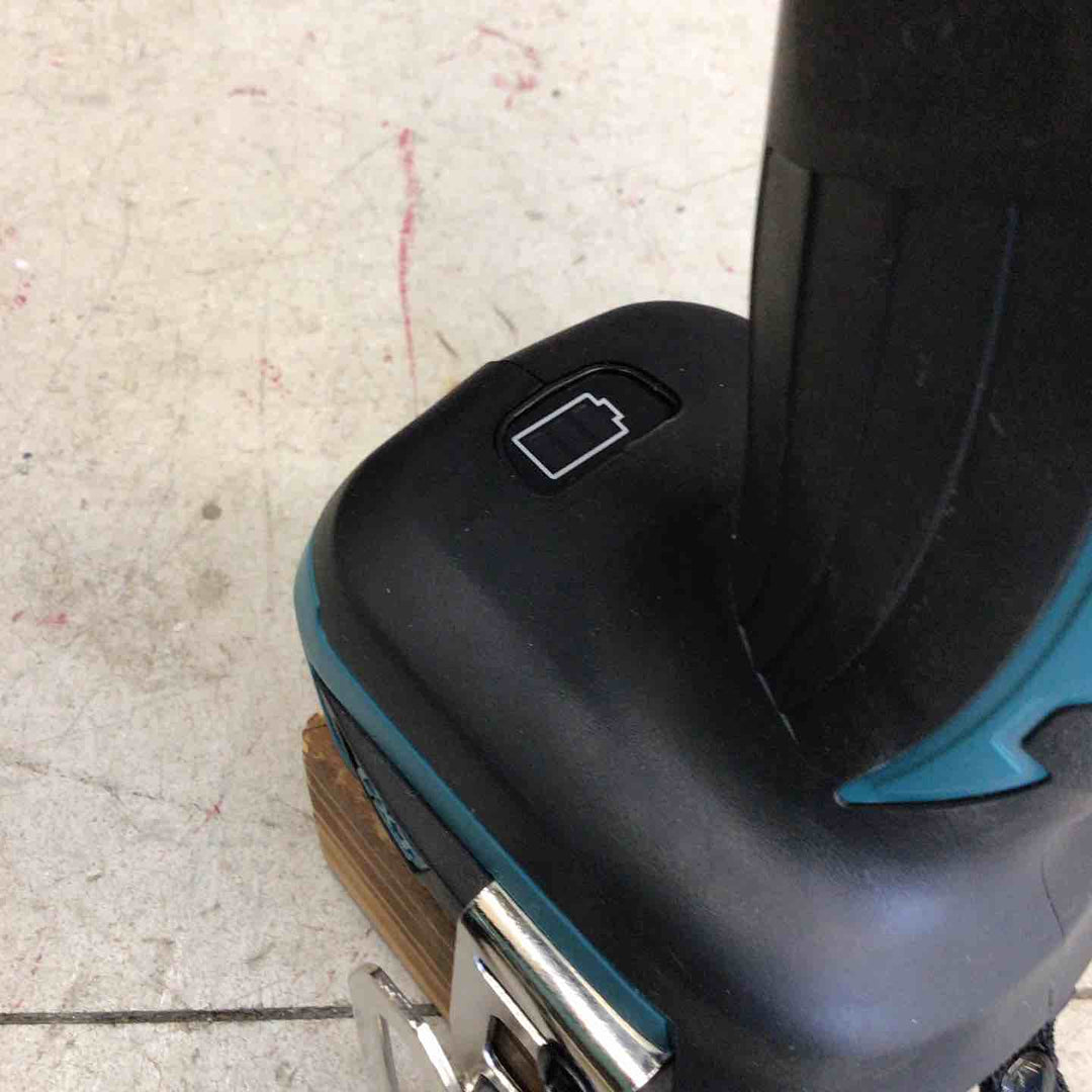 【中古美品】 マキタ/makita コードレスドリルドライバー DF481DZ 【鴻巣店】