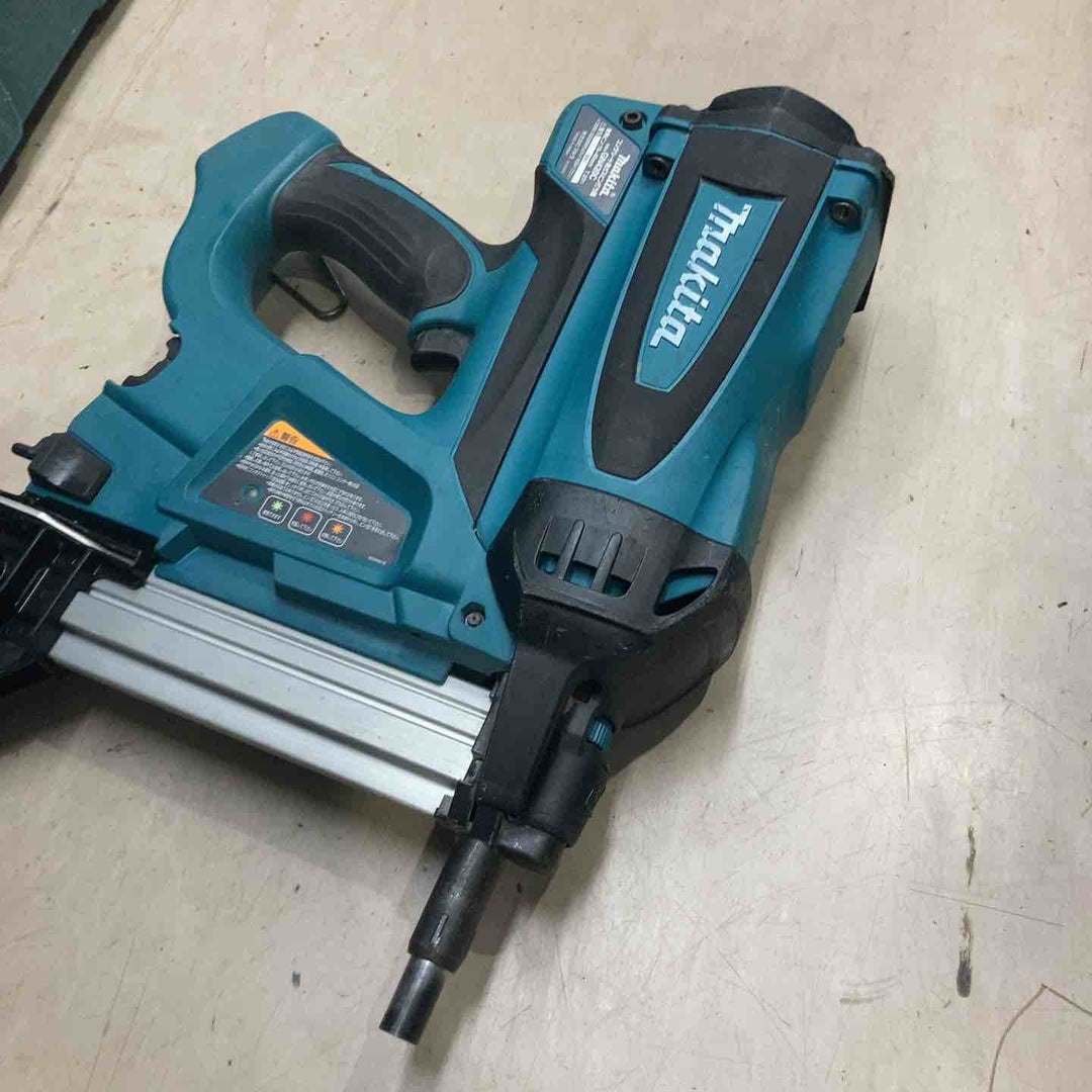 ★マキタ(makita) コードレスコンクリート用ガスピン打ち機 GN420C【町田店】