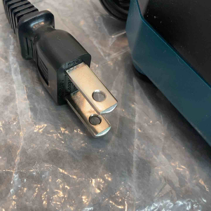 ★マキタ(makita) 急速充電器 DC40RA【八潮店】