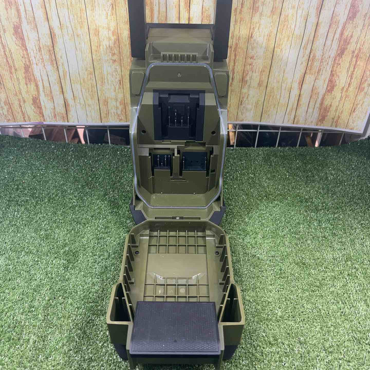 ★マキタ(makita) コードレスラジオ MR005GZO【川崎店】