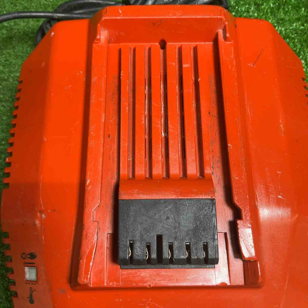 【中古品】 ヒルティ (Hilti) バッテリー充電器セット B 22/5.2 5.2Ah 3個 B 22/4.0 1個 充電器 C4/36-350 1個　計5個　【藤沢店】