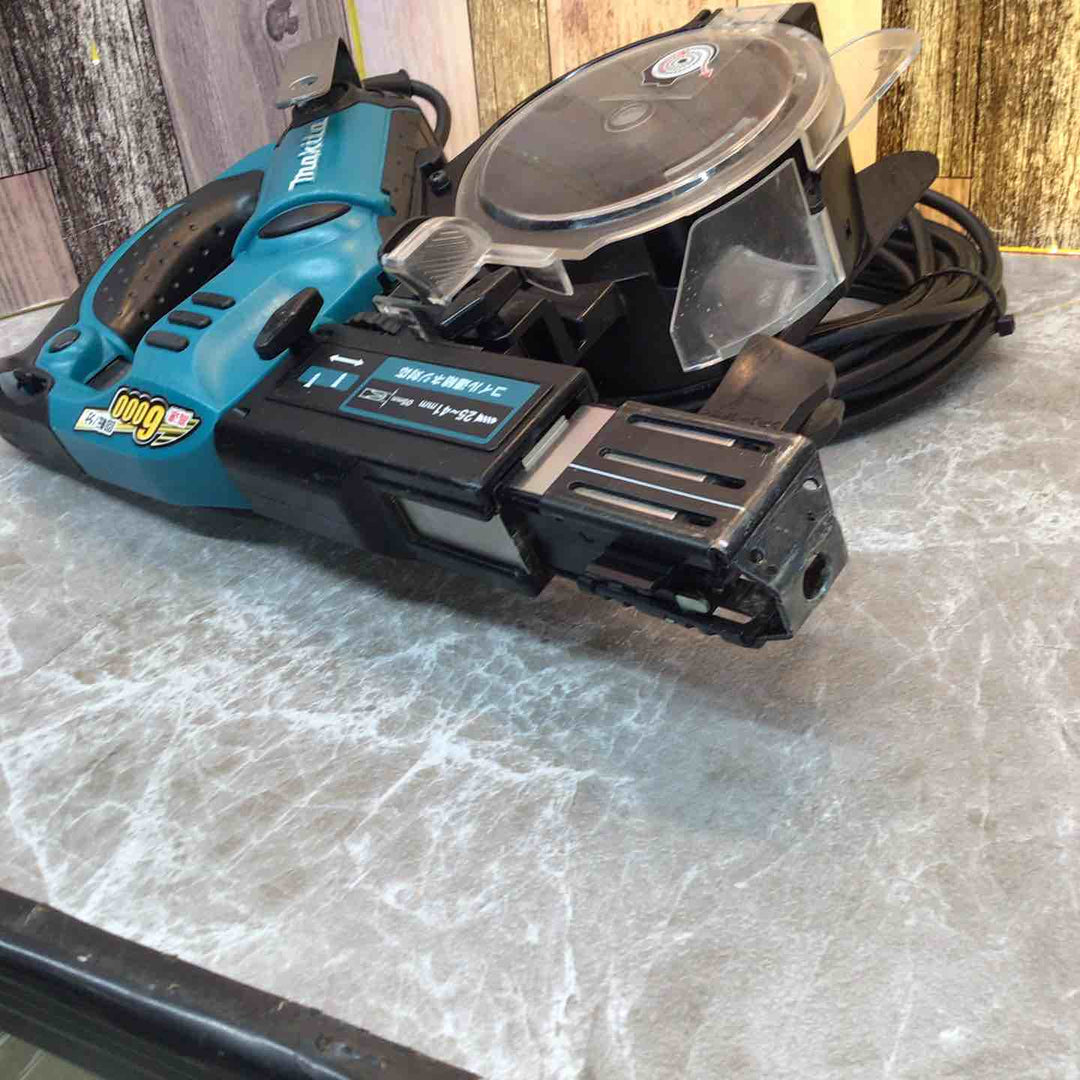☆マキタ(makita) オートパックスクリュードライバー 6841R【八潮店】