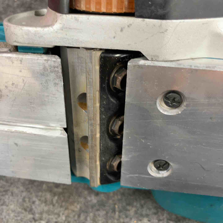 ☆マキタ(makita) 電気カンナ KP0800ASP 替刃式【鴻巣店】