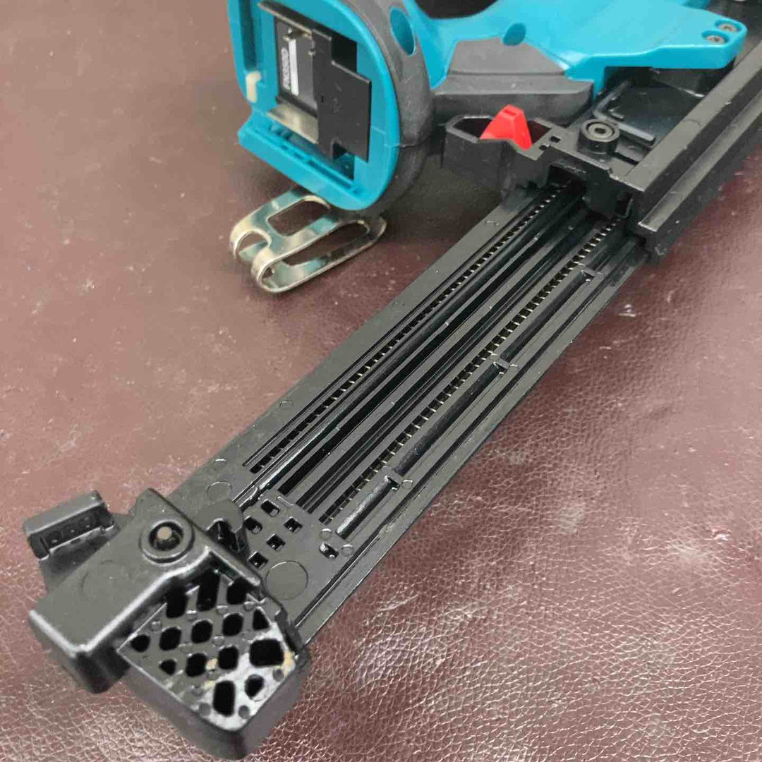 【中古品】 マキタ(makita) コードレスフィニッシュネイラ FN350DRGX 18V バッテリー2個付属 【東大和店】