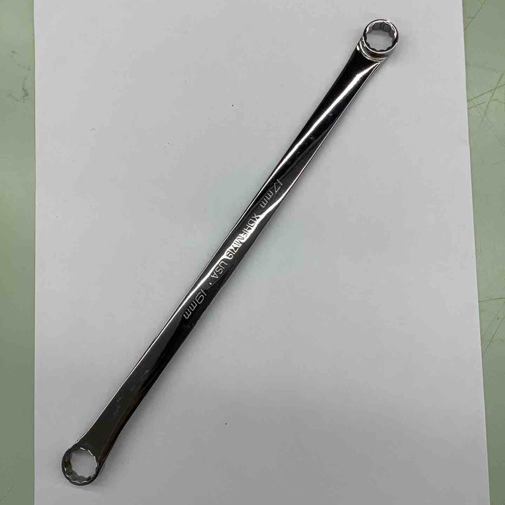 スナップオン ストレートメガネレンチ 0° オフセットヘッド 12ポイント ロングハンドル サイズ:17-19mm 全長:約372.1mm しなり辛い　【越谷店】