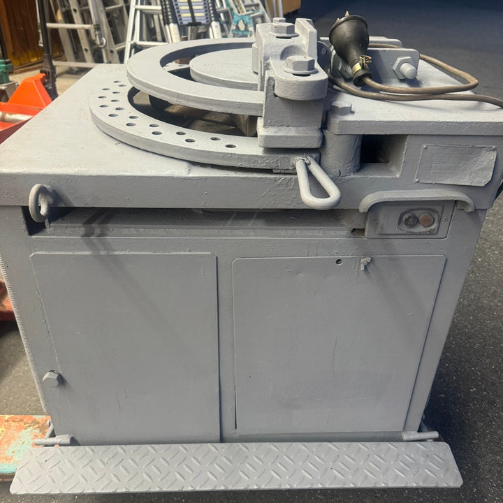 【中古・店頭受取り限定】 TOYO 東陽式自動鉄筋曲機 型式25 鉄筋ベンダー バーベンダー D25サイズ 【桶川店】