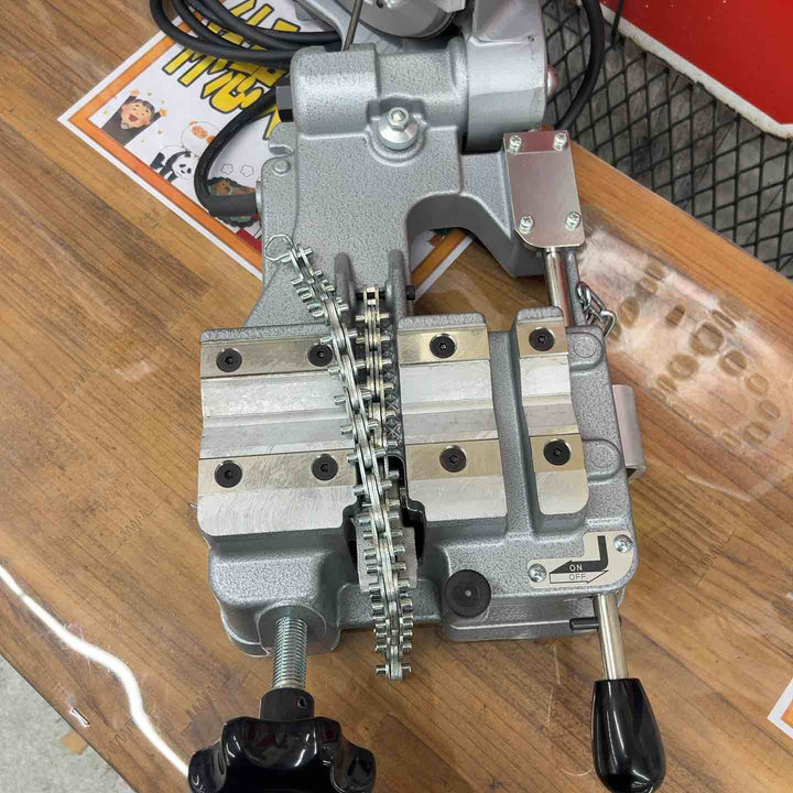 ◇新ダイワ(Shindaiwa) バンドソー RB120CV【八潮店】