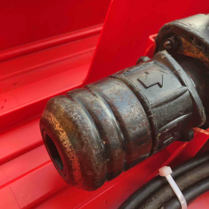 【中古品】 ヒルティ/HILTI コード式ハツリ機・TE1000-AVR 【桶川店】