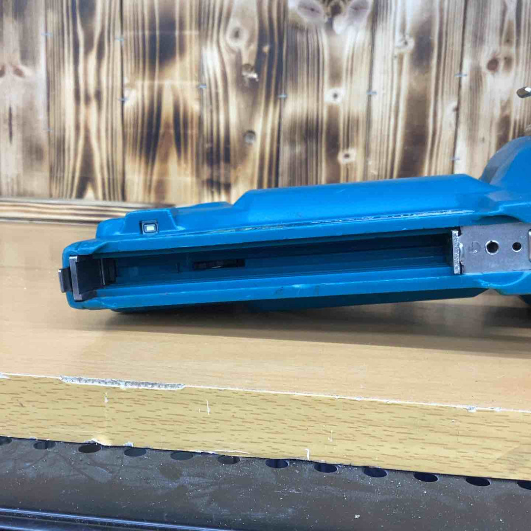 ☆マキタ(makita) 種類_エアタッカコードレスタッカ ST112DRF【越谷店】