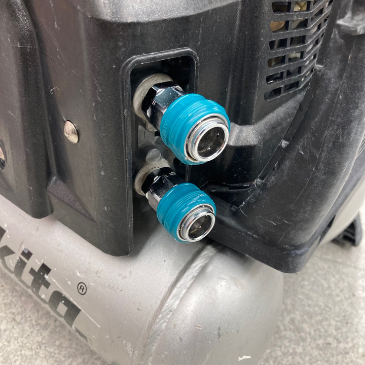 ★マキタ(makita) 常圧高圧エアコンプレッサー AC462XL【八潮店】