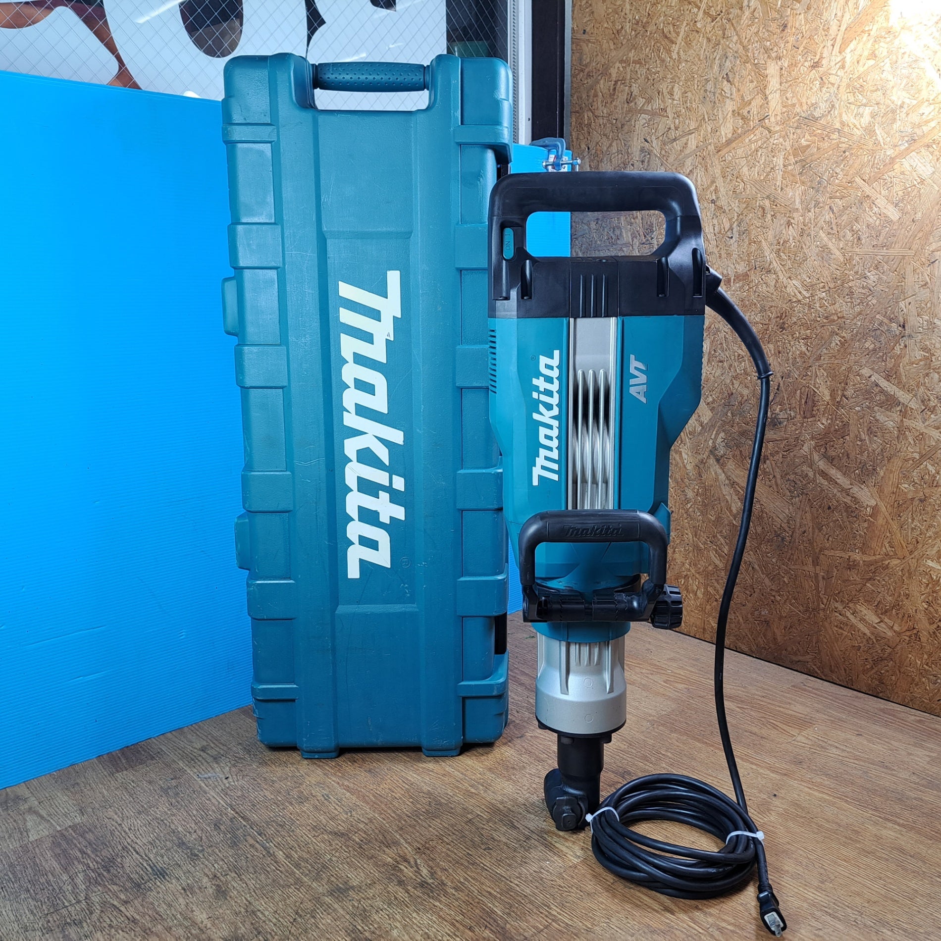 ☆マキタ(makita) 電動ハンマ HM1511_100V【岩槻店】 – アクトツール