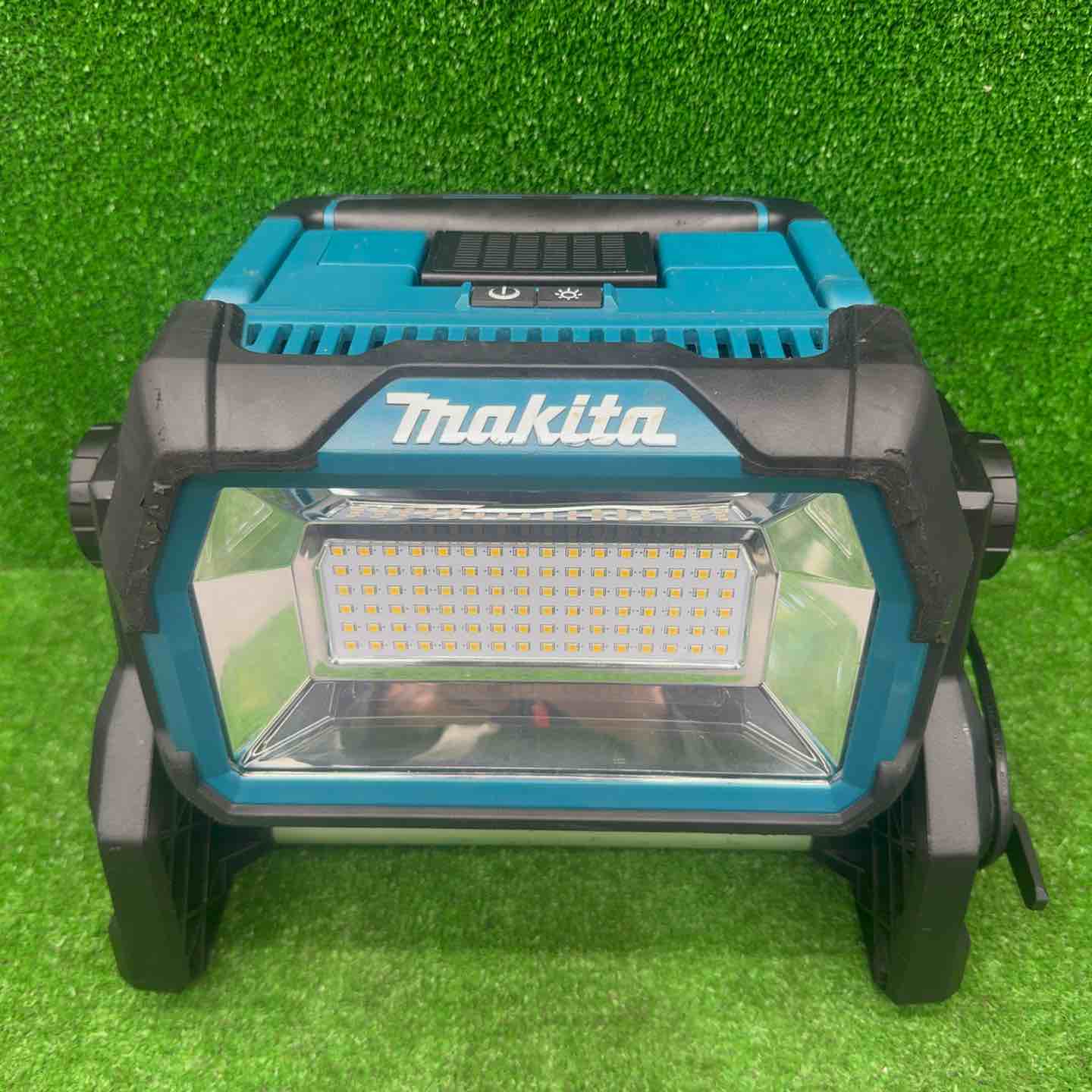 【中古】 マキタ makita 14/18V コードレススタンドライト ML809 【桶川店】 中古】 マキタ makita 14/18V コードレススタンドライト ML809 【桶川