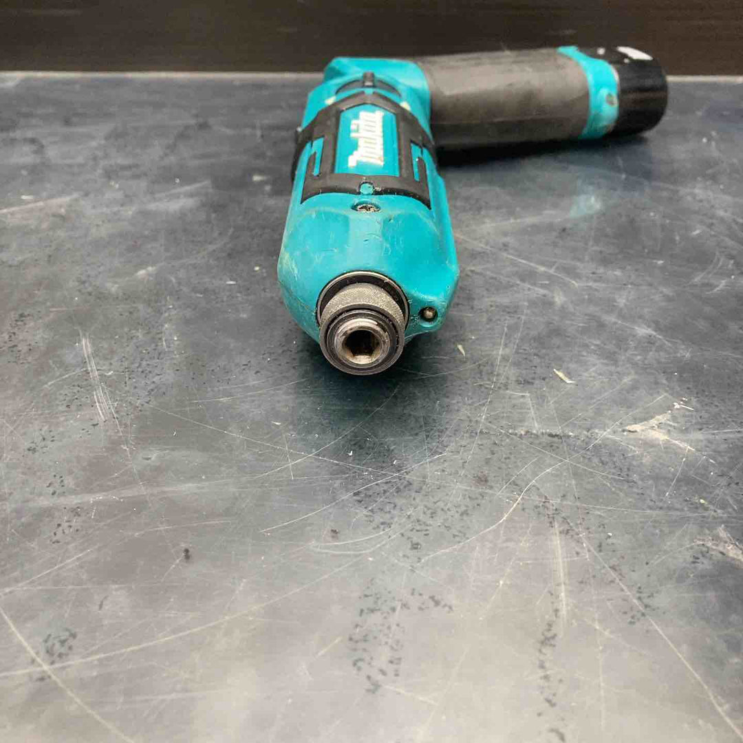 ★マキタ(makita) コードレスペンインパクトドライバー TD022DSHX【川越店】