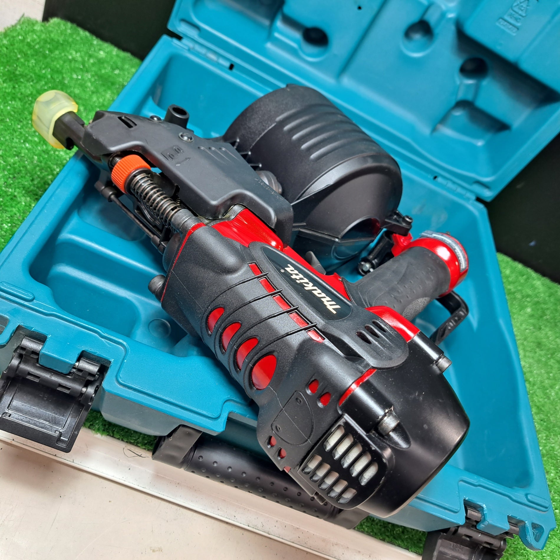 ☆マキタ(makita) 高圧エア釘打ち機 AN930H【岩槻店】 – アクトツール