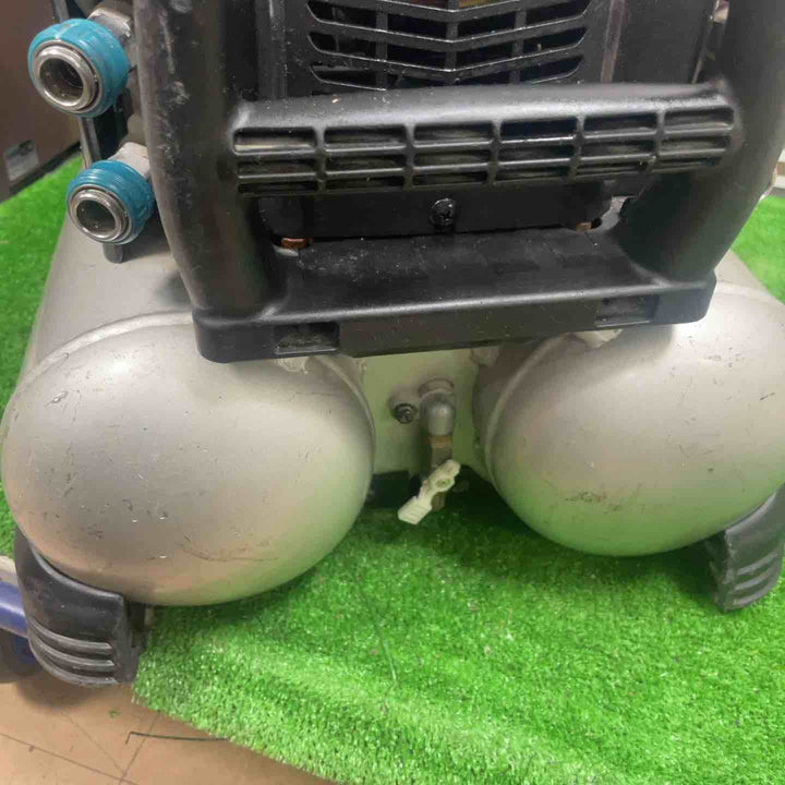★マキタ(makita) エアコンプレッサー AC462XGB【草加店】
