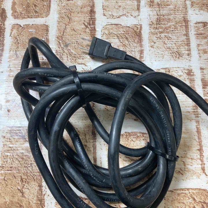 【中古品】マキタ(makita) 電動ハンマ HM0830【所沢店】