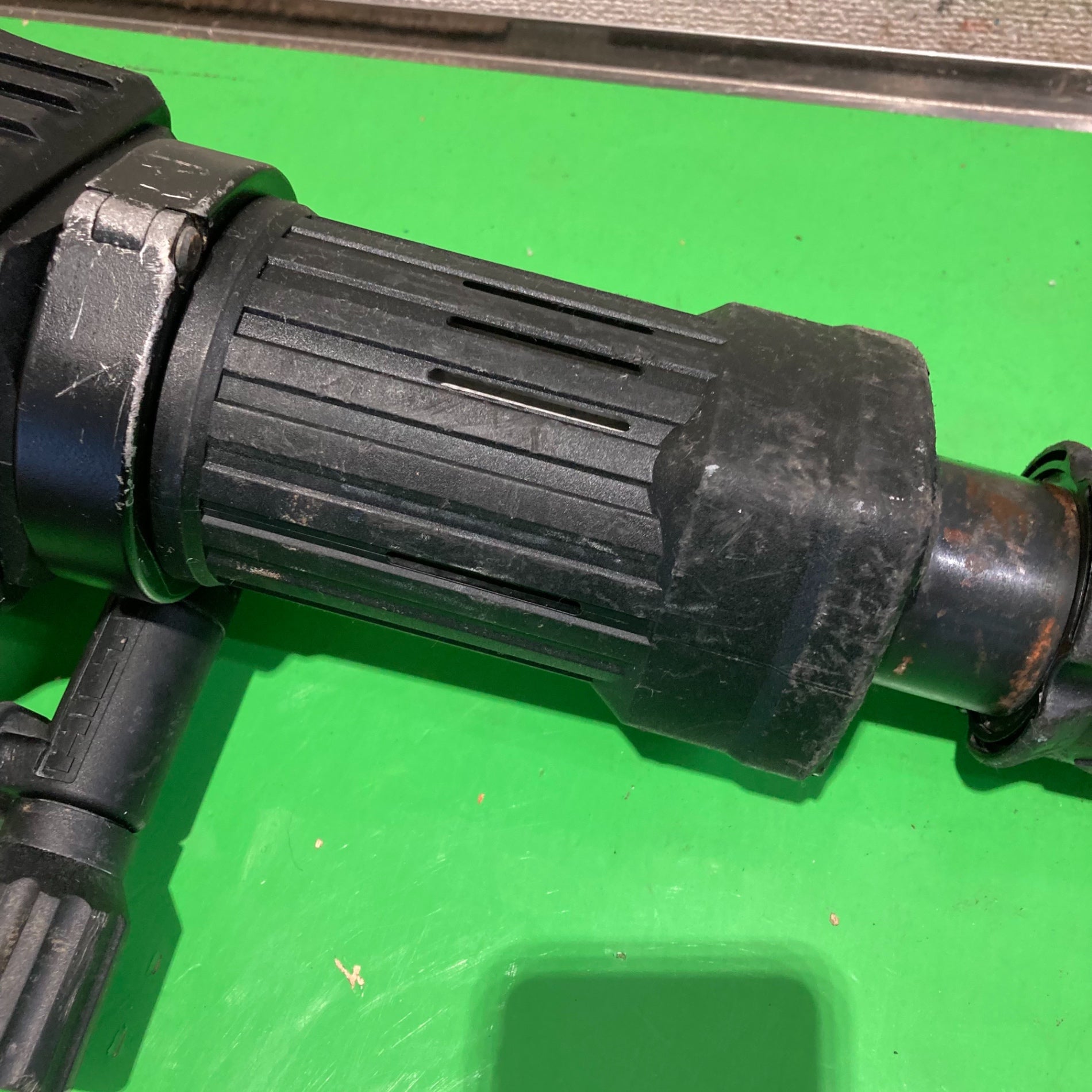 店頭受取り限定】〇ヒルティ(HILTI) ハンマ TE905-AVR【町田店