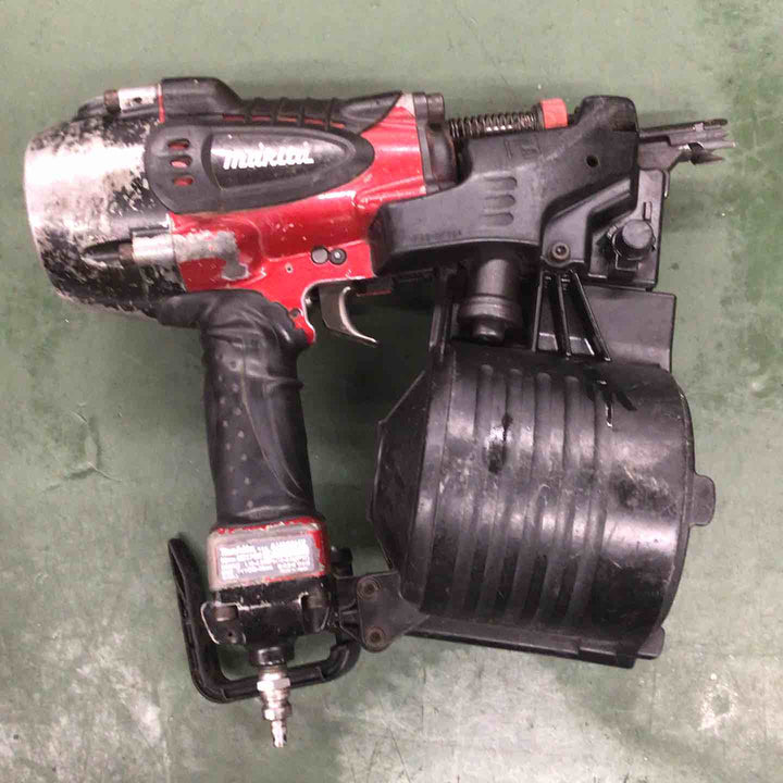 ★マキタ(makita) 高圧エア釘打ち機 AN900HX【戸田店】