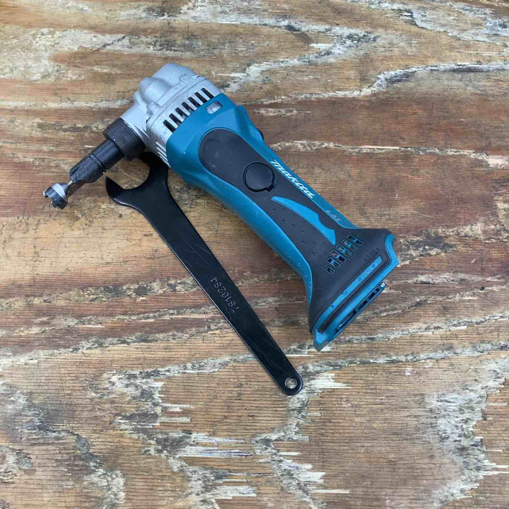 ☆マキタ(makita) コードレスニブラ JN161DZ 18V【柏店】