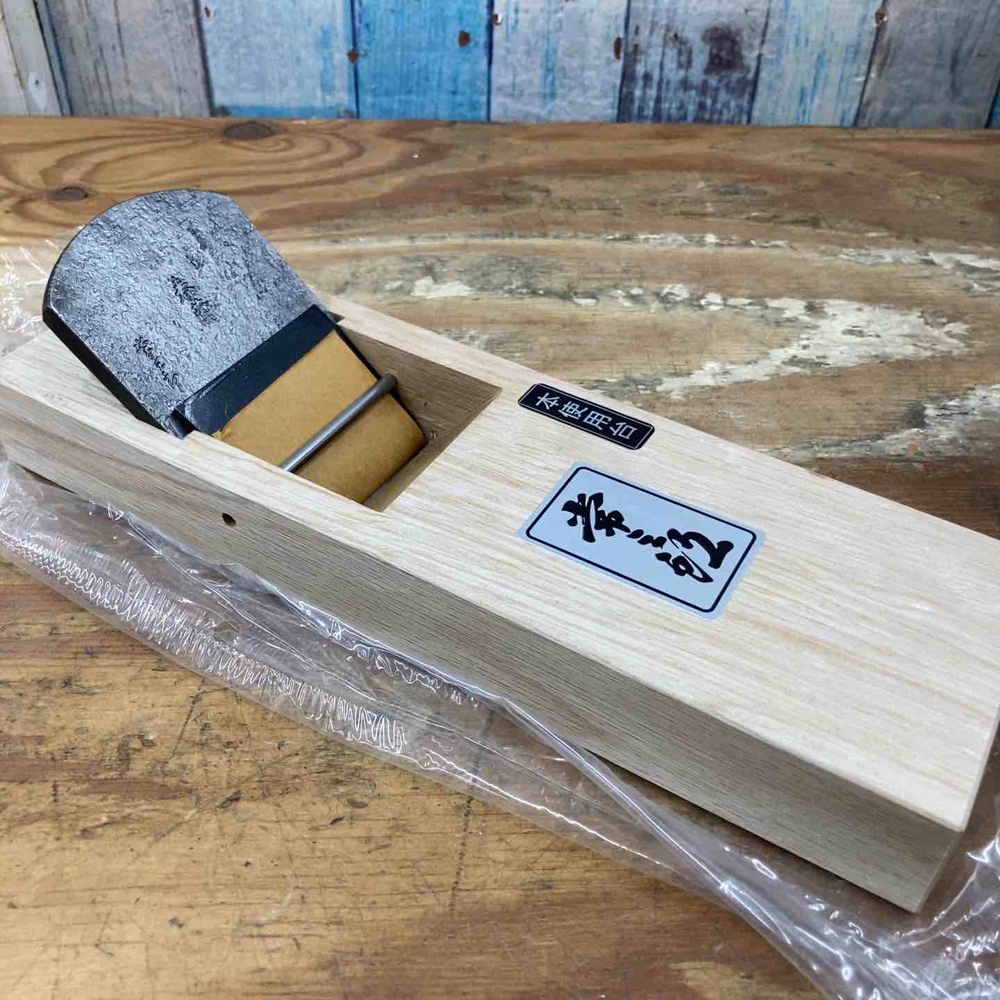 未使用品】常三郎 播州三木鉋 春蘭 青鋼 白樫 普通口 寸八 70mm